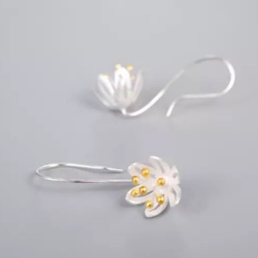 925 Sterling Silver Flower Earrings, Flower Earrings,  Lily Earrings - Picture 2 of 4
